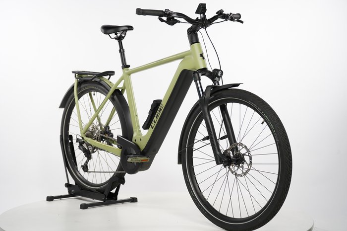 CUBE Kathmandu Hybrid SLX 750