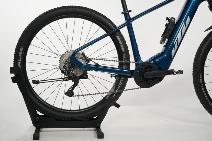 KTM Macina Team 691