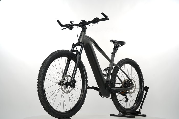 CUBE Reaction Hybrid Race 750