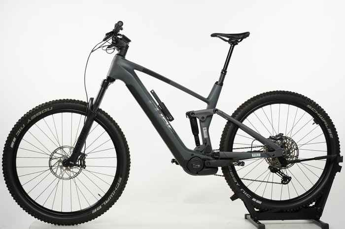 CUBE Stereo Hybrid 140 HPC Race 750