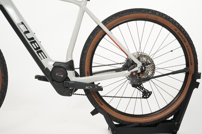 CUBE Reaction Hybrid Pro 500