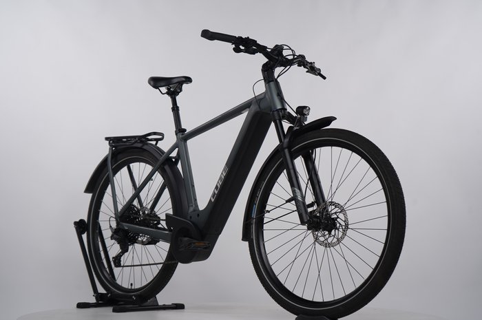 Cube Kathmandu Hybrid Pro 750