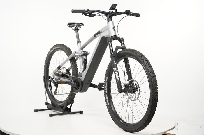 CUBE Stereo Hybrid 120 Race 750
