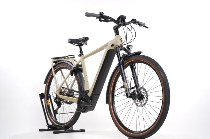 Cube Kathmandu Hybrid Pro 625