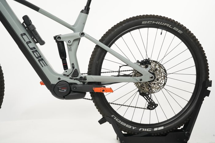 CUBE Stereo Hybrid 140 HPC Pro 625