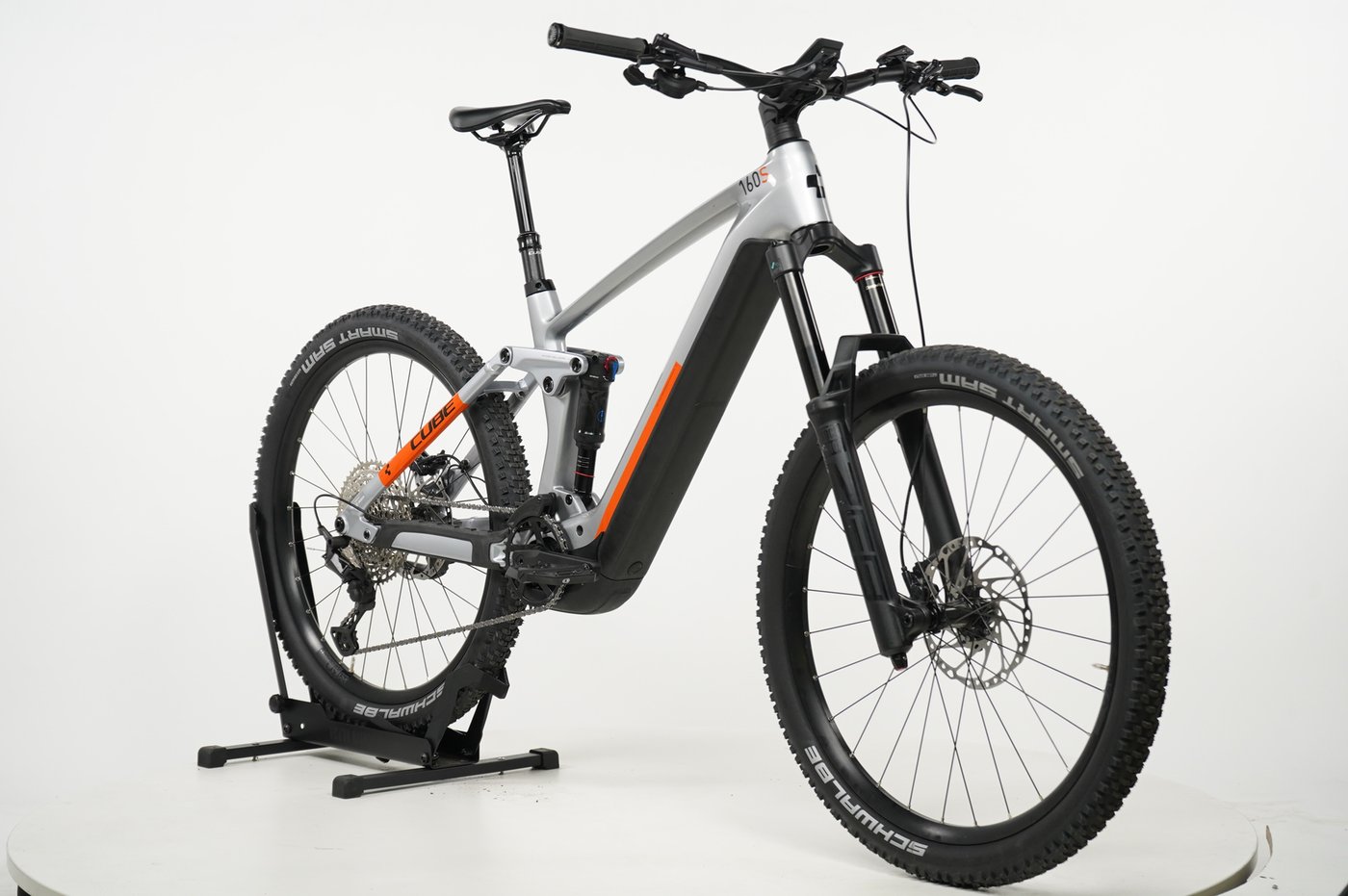 https://images.cdn.europe-west1.gcp.commercetools.com/b8f70299-e4ee-4e48-8388-0bd81b1aed37/img-rSX-hyE_-zoom.jpg