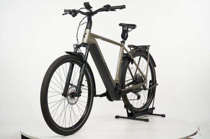 CUBE Kathmandu Hybrid Pro 625