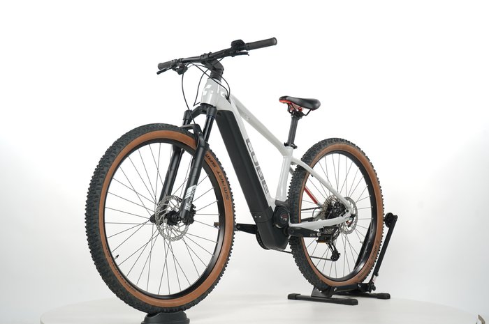 Cube Reaction Hybrid Pro 625