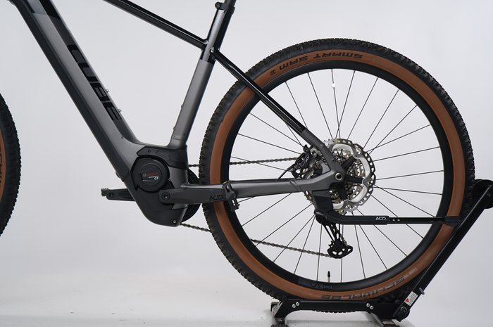 Cube Reaction Hybrid SLT 750 29