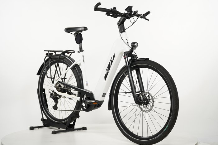 KTM CENTO 10 Plus