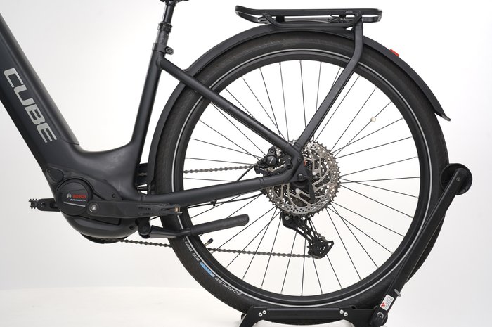 Cube Touring Hybrid Pro 625