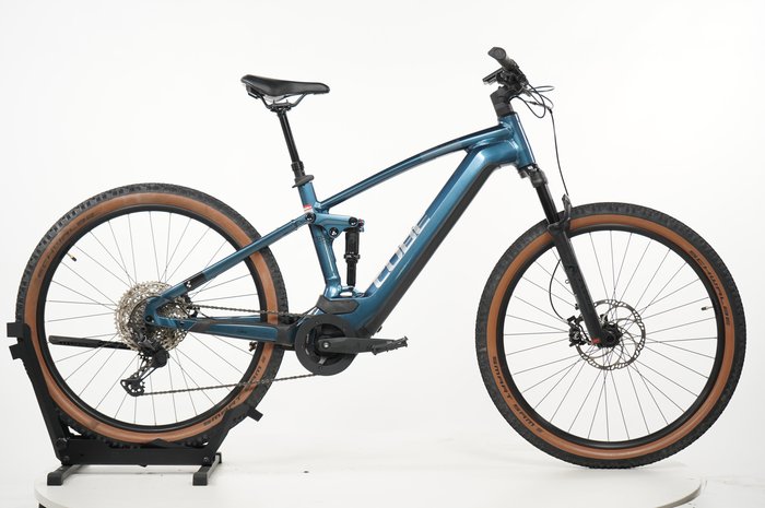 CUBE Stereo Hybrid 120 Race 625