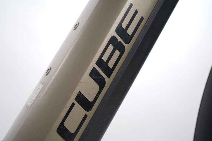 Cube Kathmandu Hybrid Pro 750