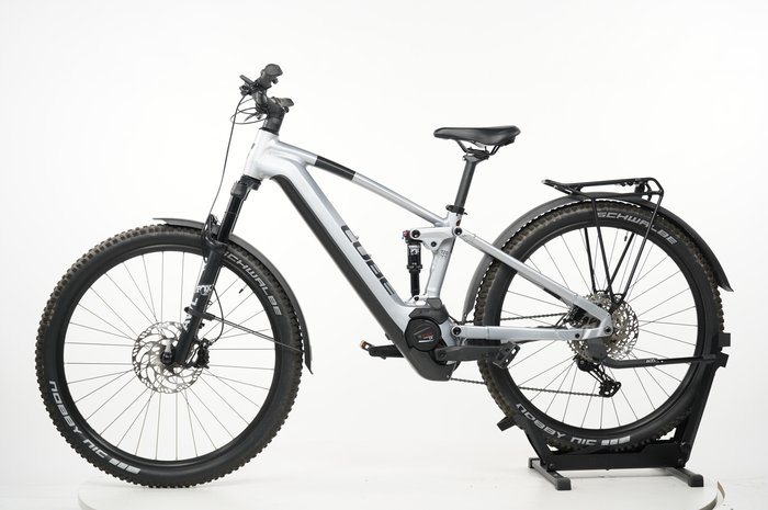 CUBE Stereo Hybrid Race