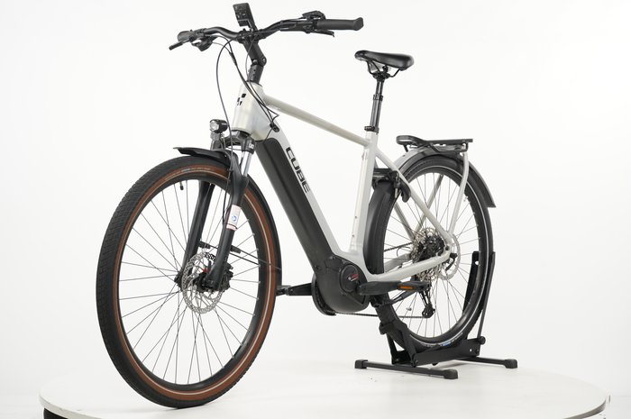 CUBE Touring Hybrid Pro 625