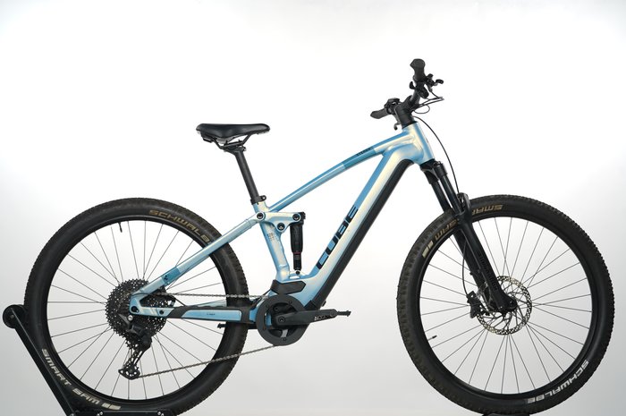 CUBE Stereo Hybrid 120 Pro