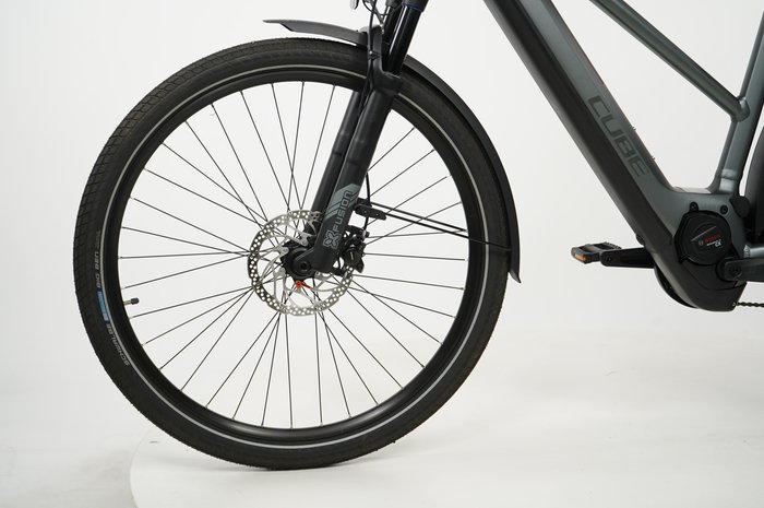 CUBE Kathmandu Hybrid Pro 625