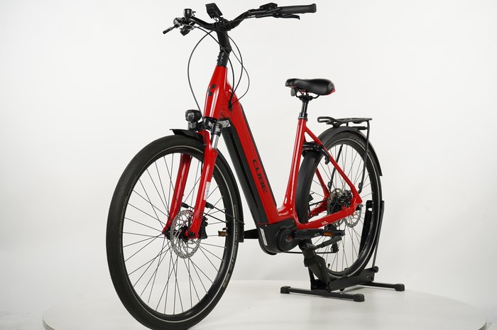 CUBE Supreme Sport Hybrid Pro 625 Easy Entry