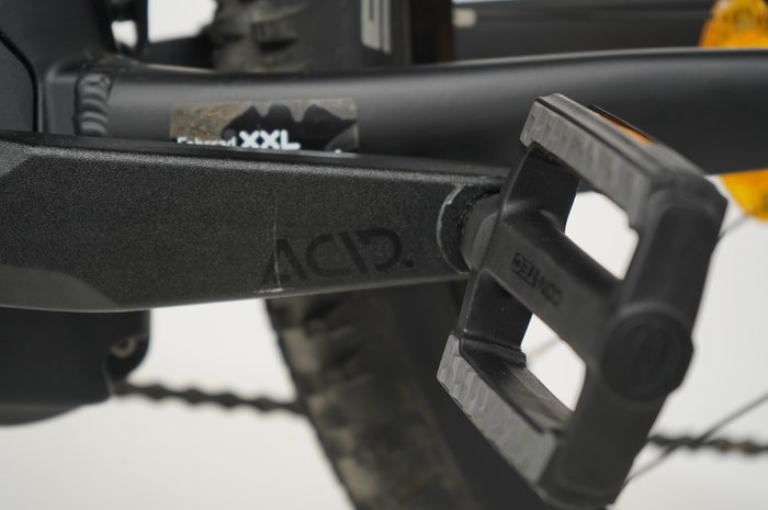 CUBE Reaction Hybrid Performance 500