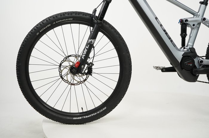 CUBE Stereo Hybrid 120 Race 750