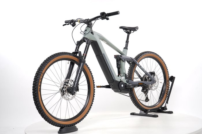 Cube Stereo Hybrid 160 HPC Race 625 27.5