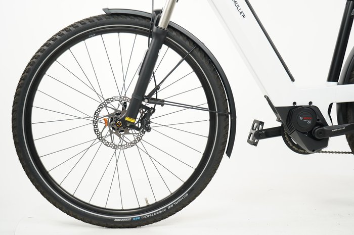 Riese & Müller Nevo touring