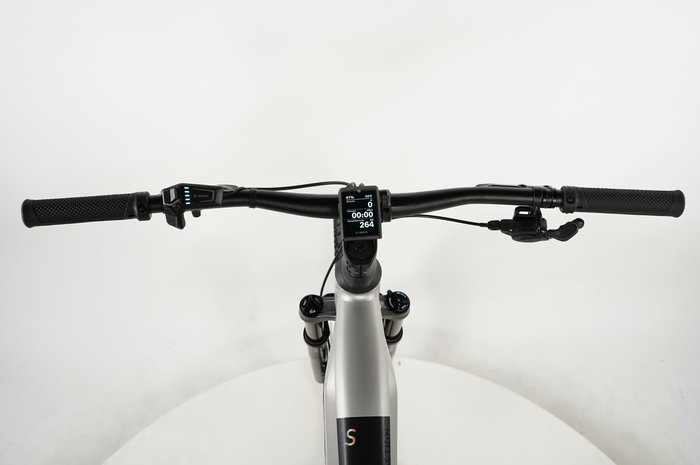 CUBE Reaction Hybrid SLX 750