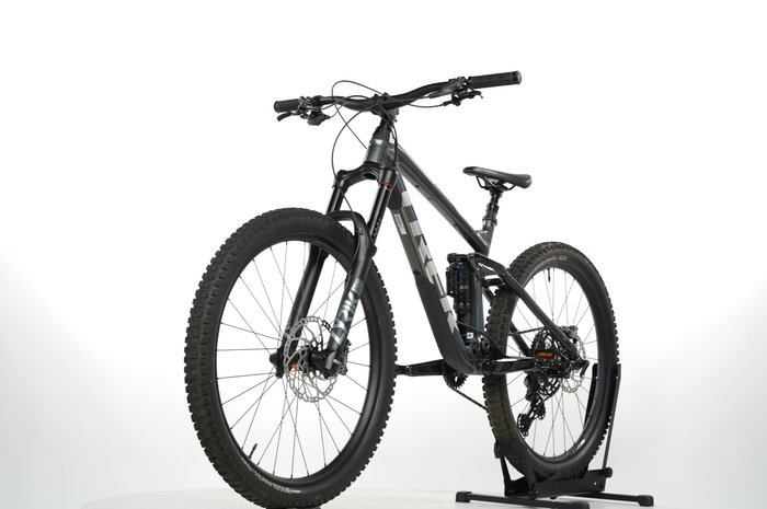 Trek Remedy 8