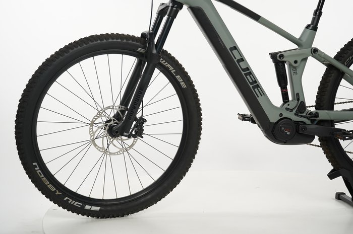 CUBE Stereo Hybrid 140 HPC Pro 750