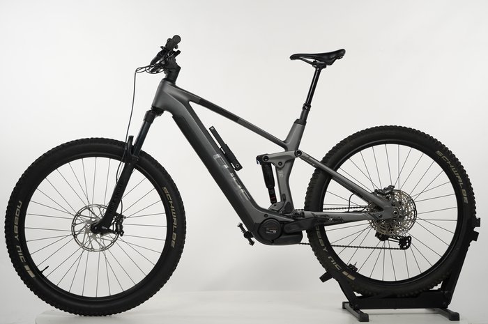 CUBE Stereo Hybrid 140 HPC Race 750
