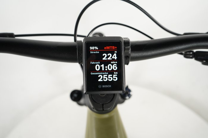 CUBE Reaction Hybrid Race 750