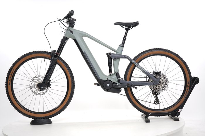 Cube Stereo Hybrid 160 HPC Race 625 27.5