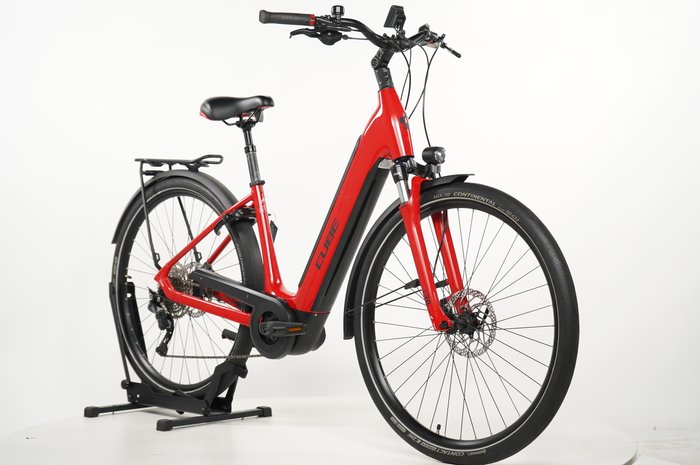 CUBE Superme Hybrid Sport Pro