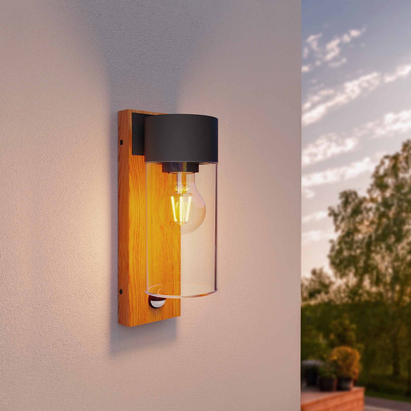 Applique da Parete Moderna per Esterni con Sensore - Legno - IP44 - Attaco E27