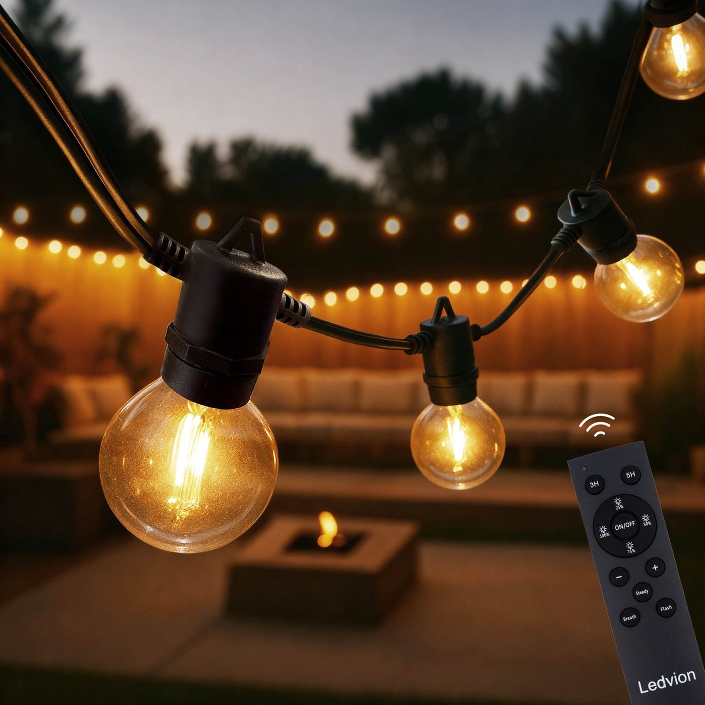 45m Guirlande Guinguette LED avec Télécommande - 2200K - 12V - IP54 - Liable - avec 75 Lampes LED - G40 - Prêt a l'emploi