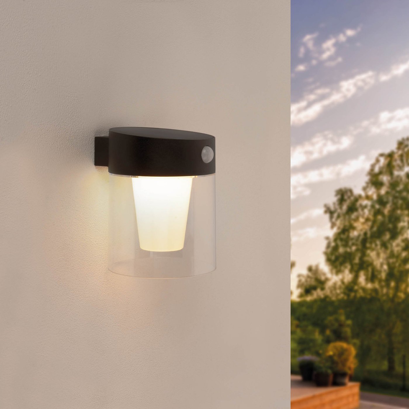 LED Solar Wandleuchte mit Bewegungssensor - Schwarz - IP44