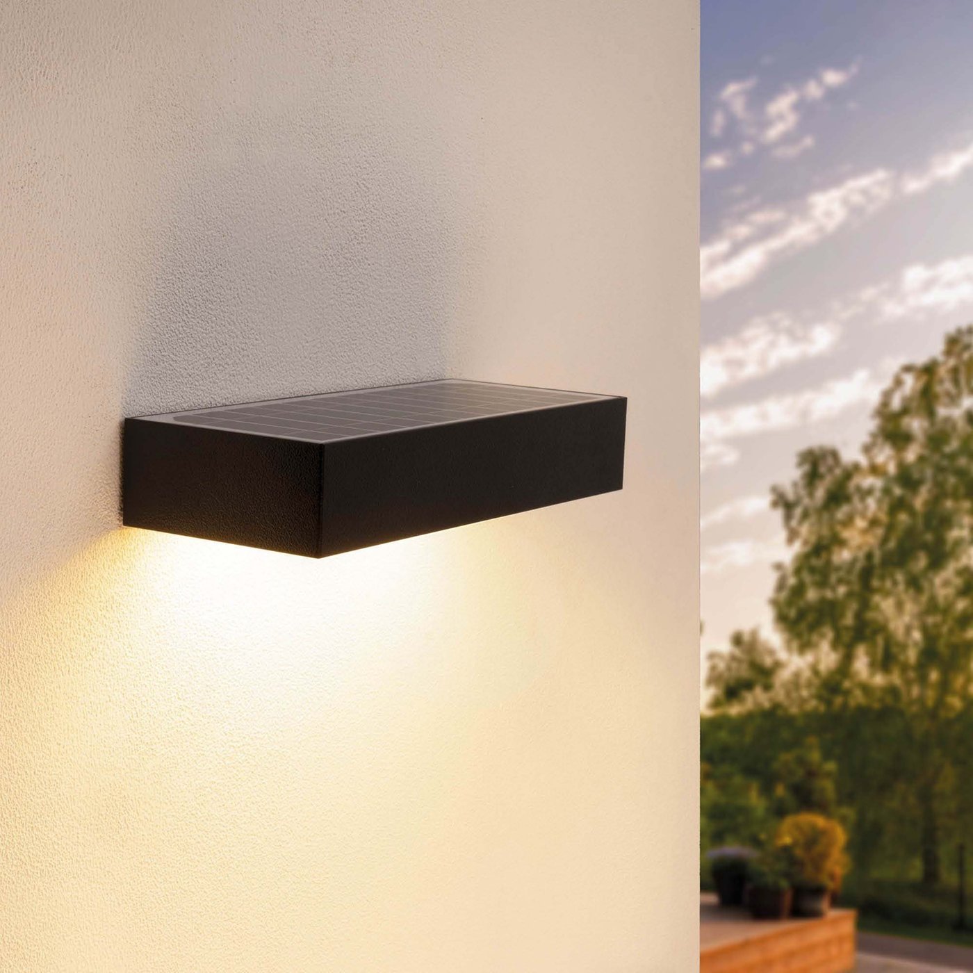 Solar Wandleuchte mit Bewegungssensor - Schwarz - 6W - 3000K