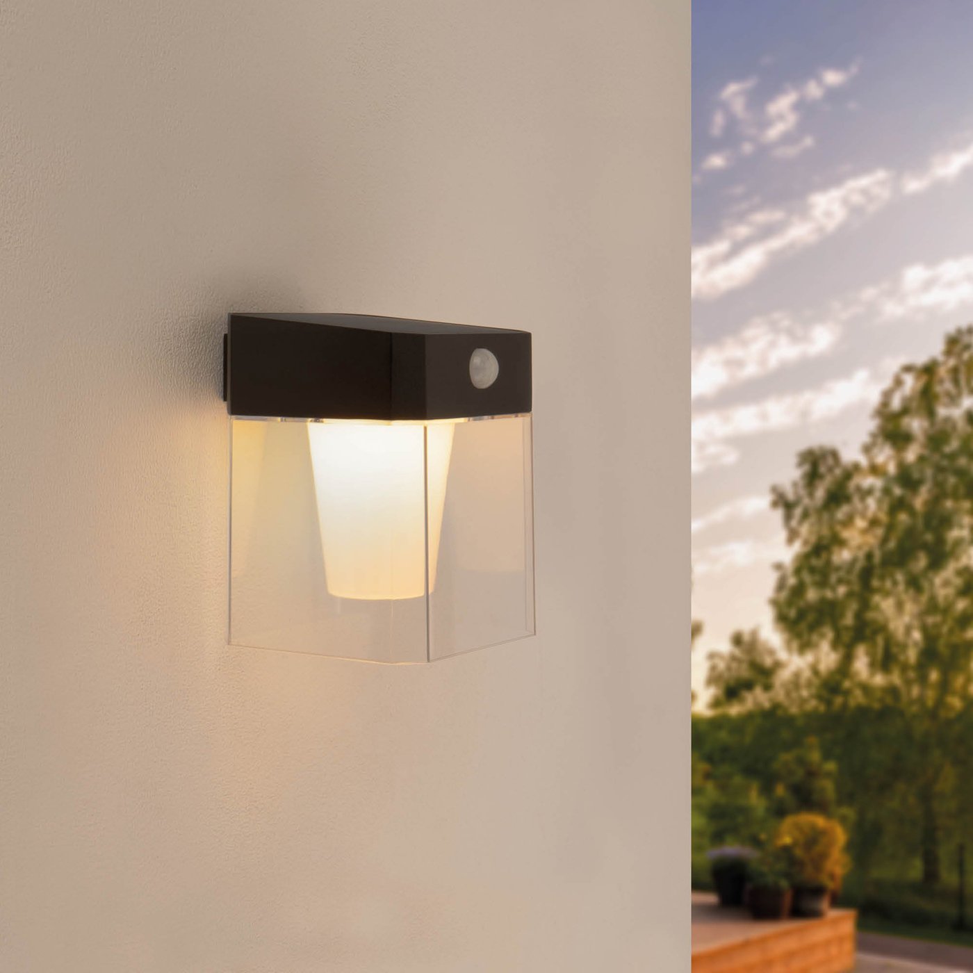 LED Solar Wandleuchte mit Bewegungssensor - Schwarz - IP44