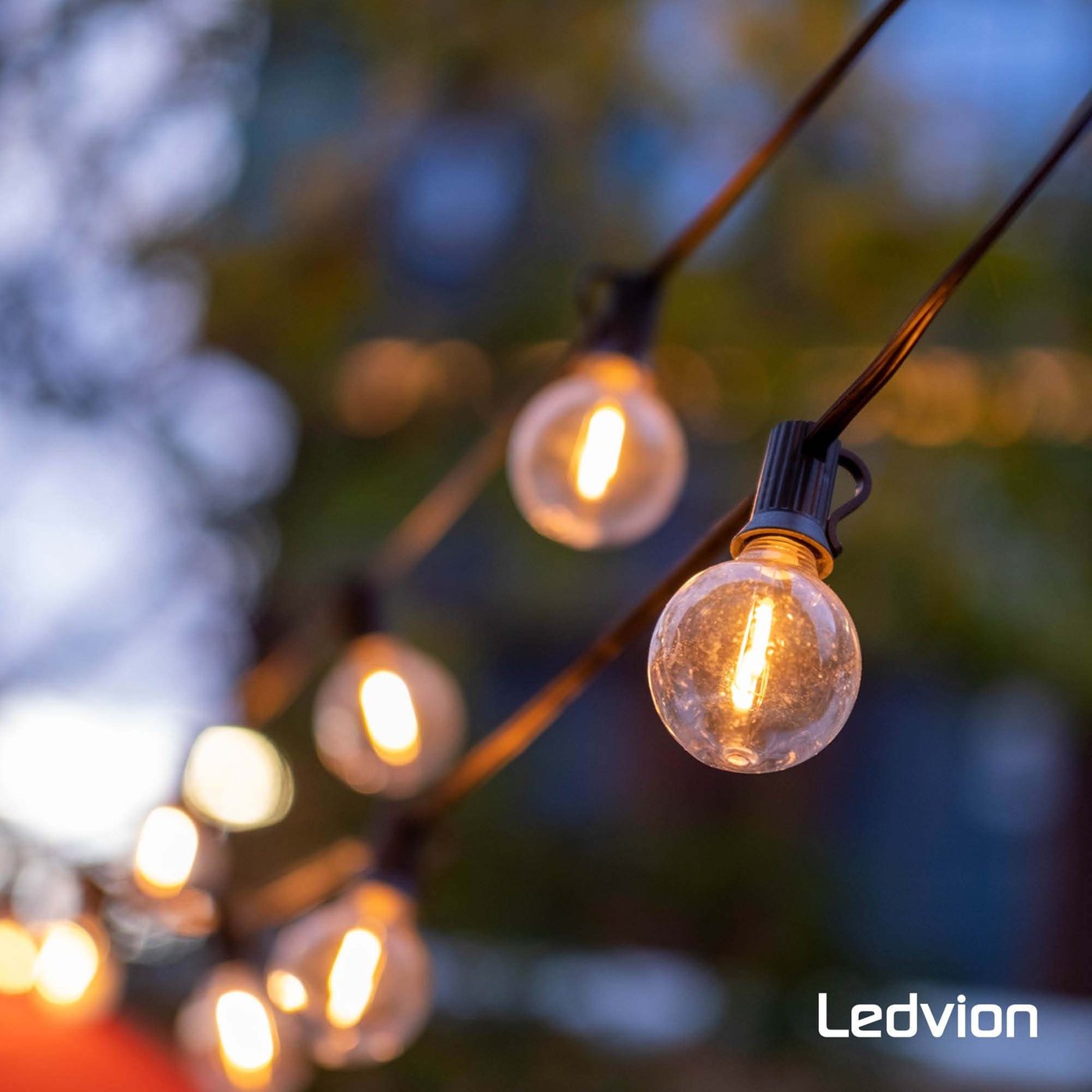 16.5m Festoon Lights + 3m Connection Cable & remote control - Warm White - 12V - IP44 - Connectable - Incl. 30x LED Bulbs - Plug & Play