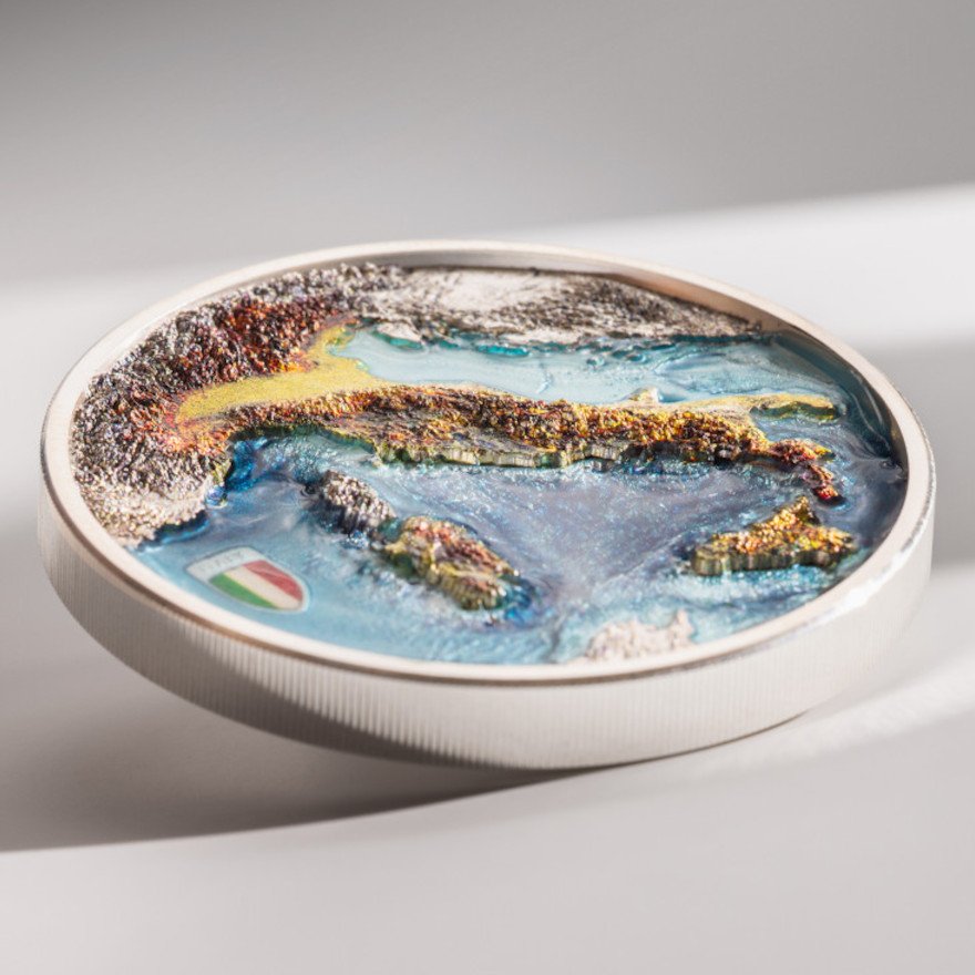 Moodshot of Silver Repubblica Italiana 2 oz PF - 2025