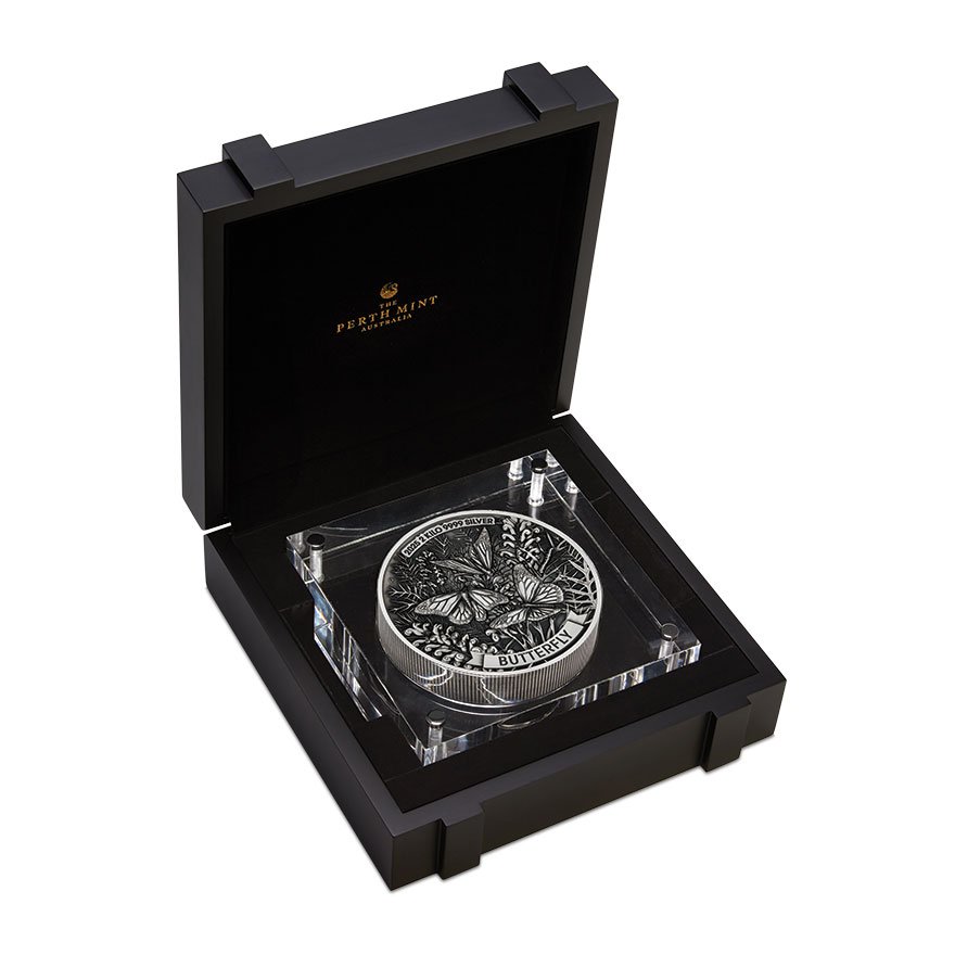 Silver Butterfly 2000 g High Relief – Antique Finish 2025 in original coin case