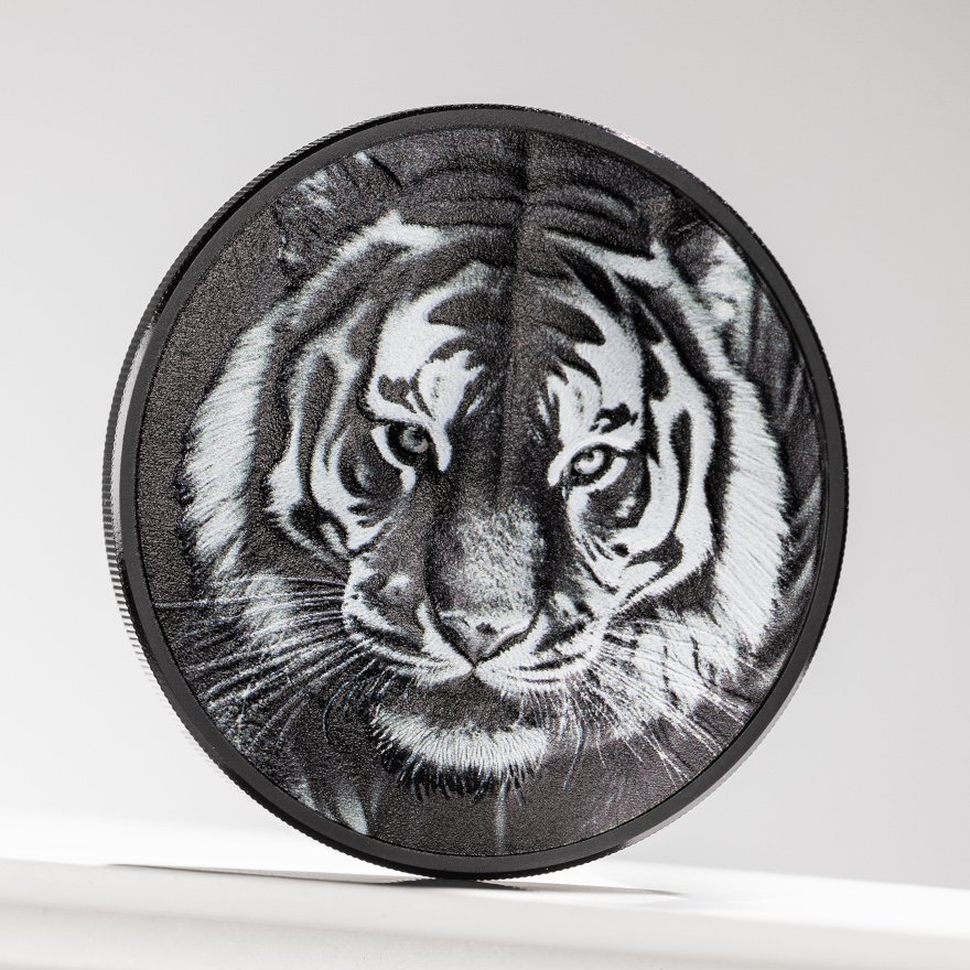 Artshot of Silver Black and White Tiger 1 oz Proof - Ultra High Relief 2025