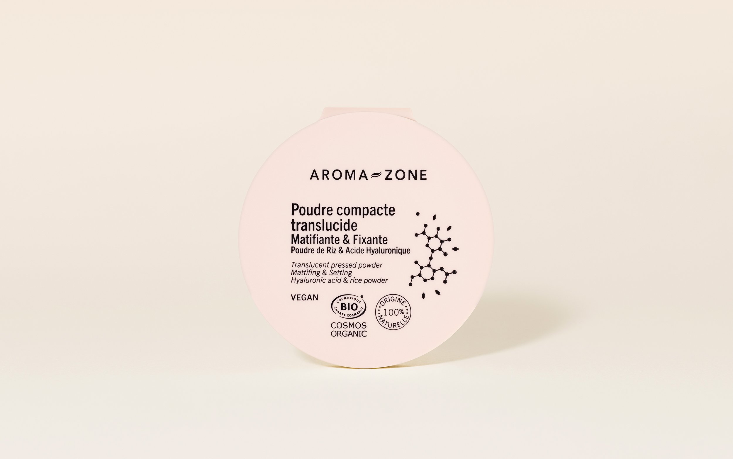Poudre compacte translucide matifiante