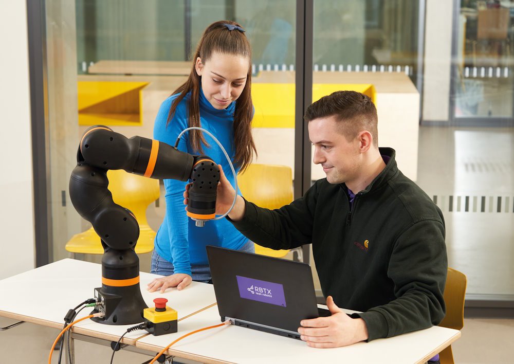Hands-on Robot Training - RBTX Academy