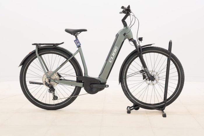 Cube KATHMANDU HYBRID PRO 750 2023