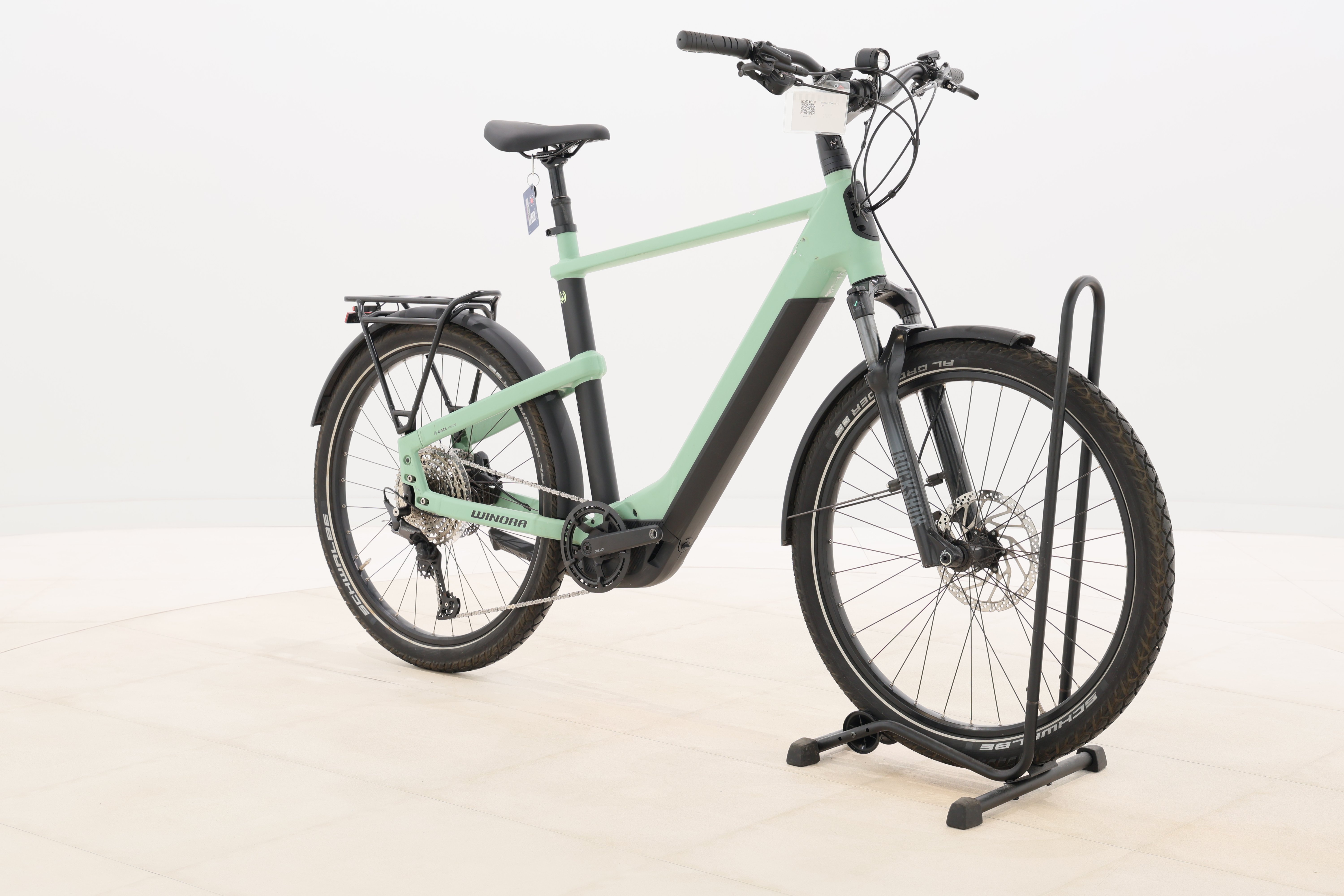 ac04e0f8-180b-42e5-ac30-786dd655c73b