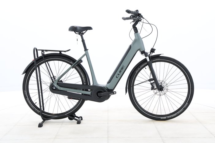Cube SUPREME RT HYBRID PRO 625 2023