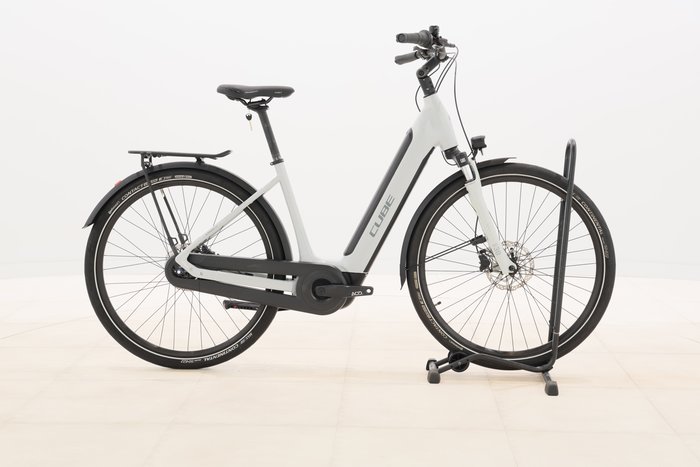 Cube SUPREME HYBRID ONE 500 2023