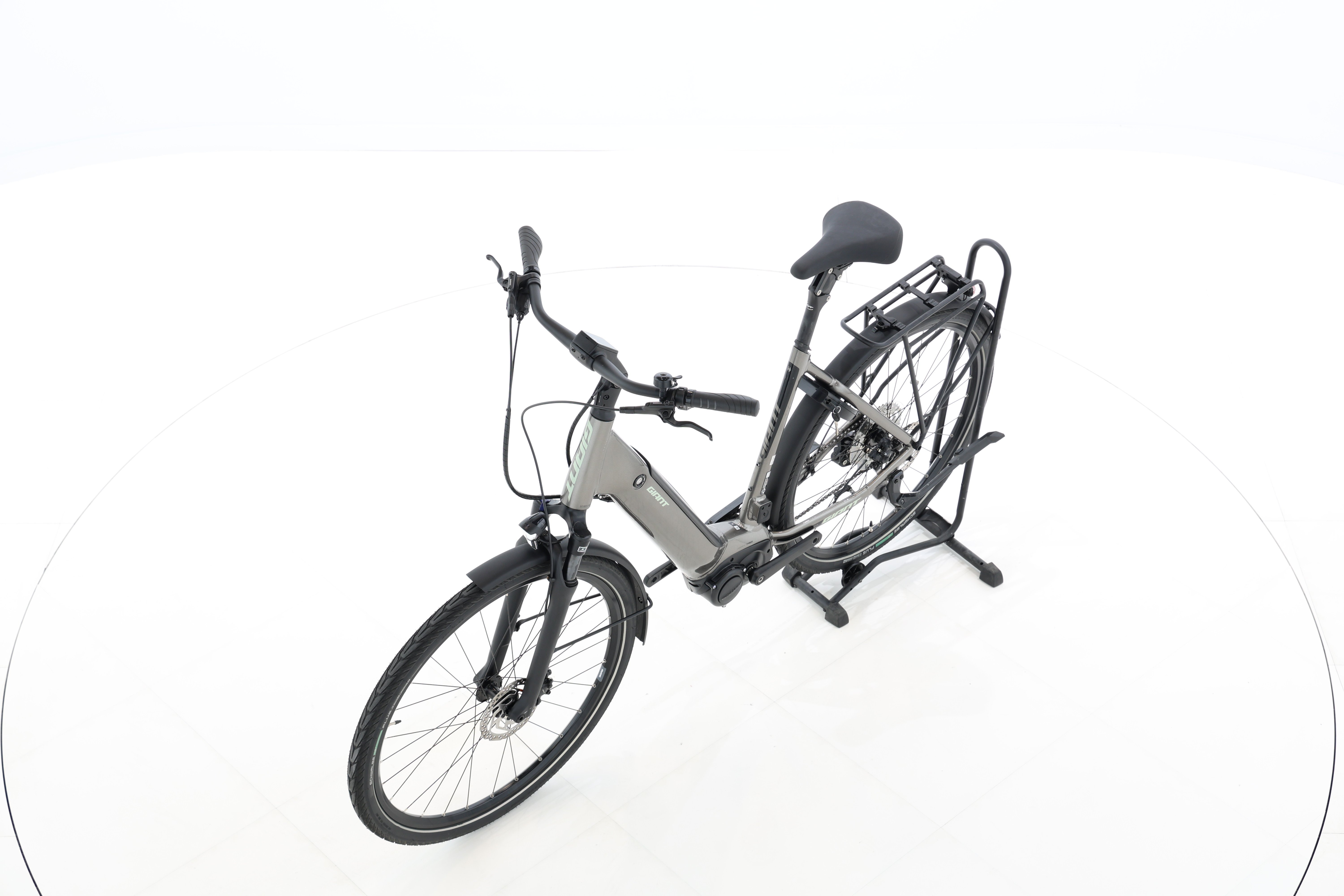 aa6f798b-e5f7-4026-af16-30f26db2adee