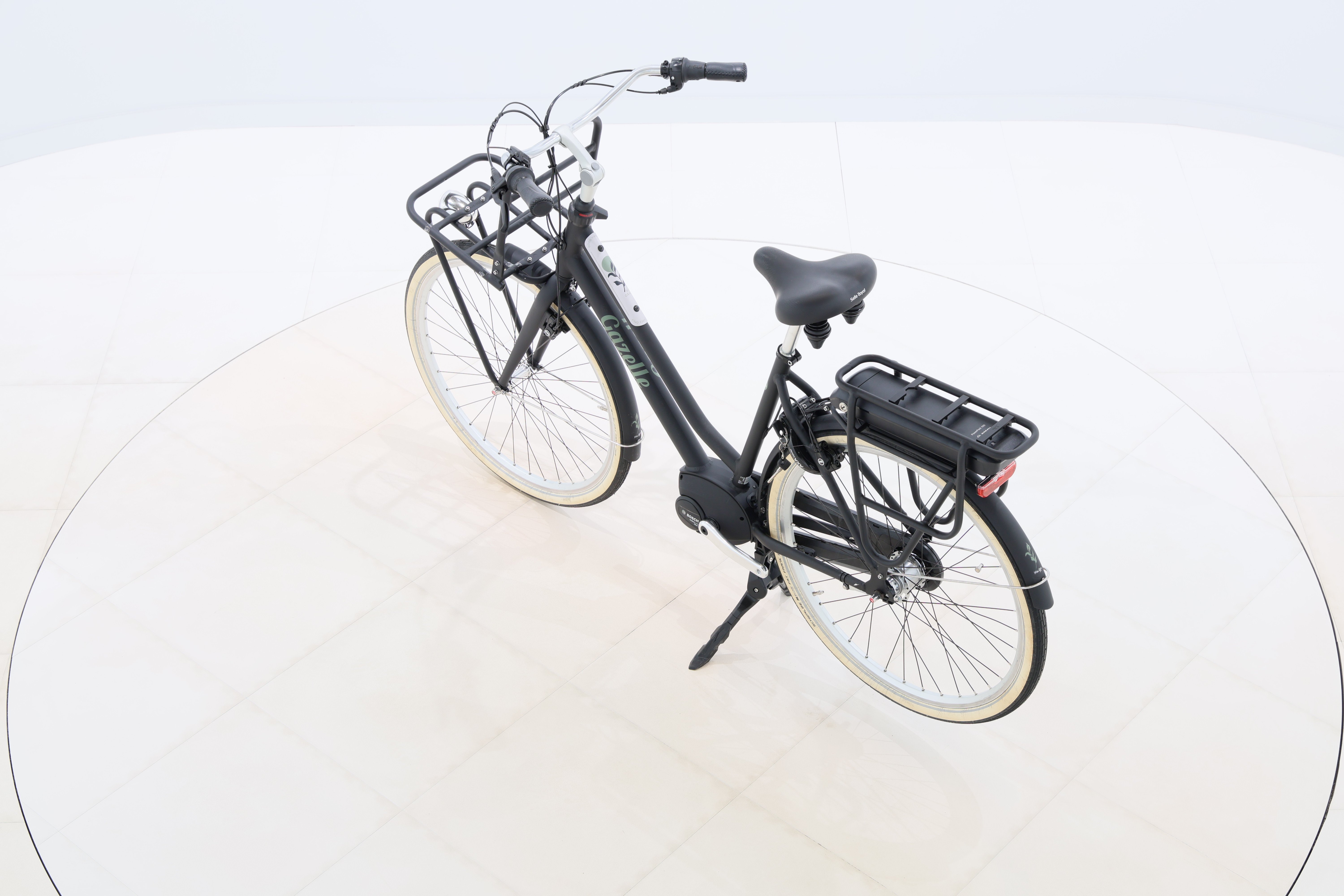 cae0d2c2-5faa-4114-9cb7-08db18e93e52